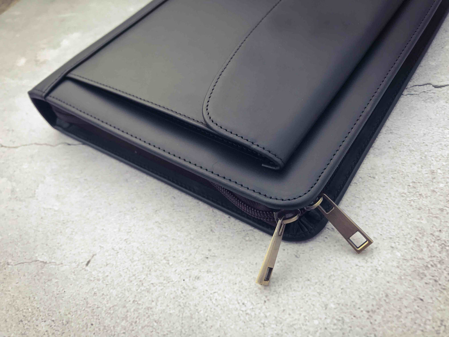 Genuine Leather Padfolio with Clipboard, A5 File Folder with Pouch, Black A5 Leather Portfolio